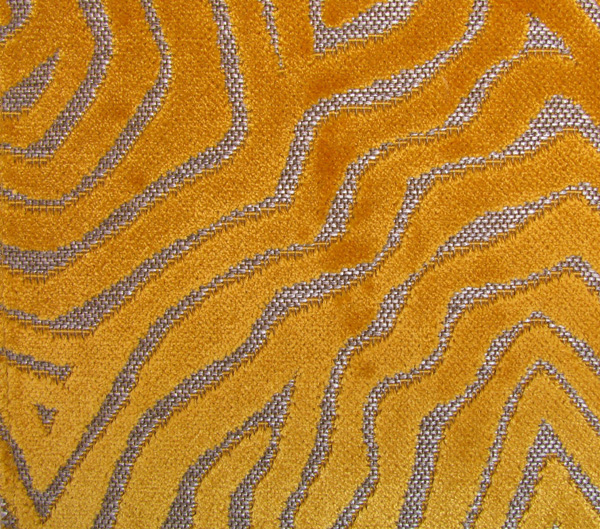 Amalfi E6 2523 300, velours meubelstof met stippen dessin.